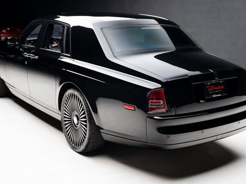Used 2007 Rolls-Royce Phantom Sedan RWD image 24