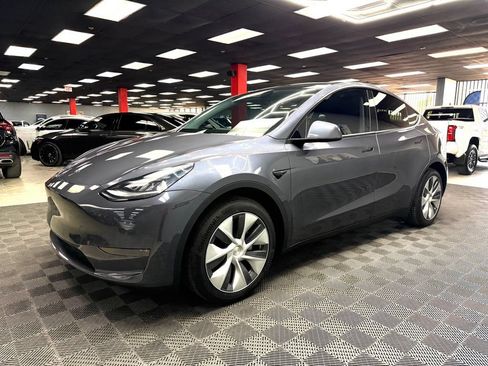Used 2020 Tesla Model Y Long Range AWD/4WD image 8