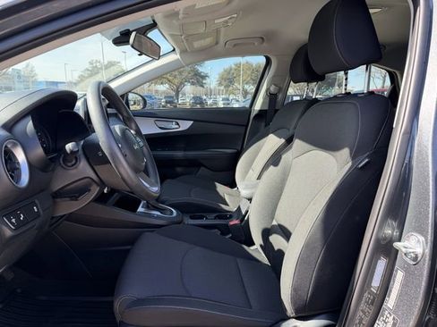 Used 2024 Kia Forte LXS w/ LXS Technology Package image 22