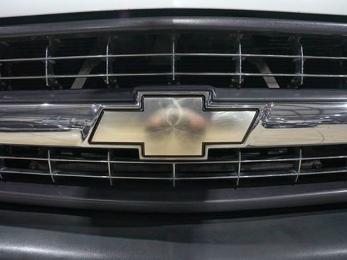 Used 2000 Chevrolet Silverado 1500 LS 2dr 4WD Standard Cab LB w/ Exterior Appearance Pkg image 21