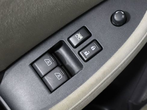 Used 2009 Nissan 370Z Touring image 13