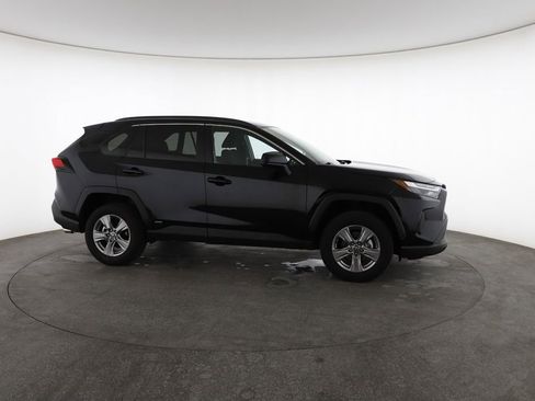 Used 2025 Toyota RAV4 LE image 15