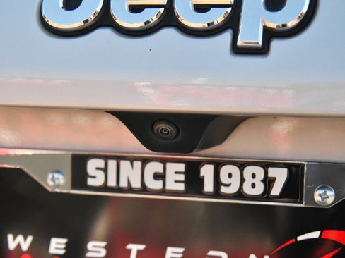 Used 2025 Jeep Compass Limited AWD/4WD image 44