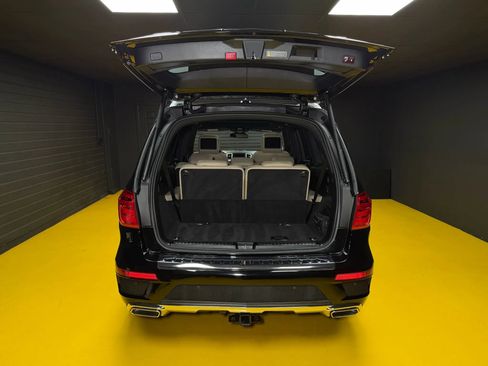 Used 2015 Mercedes-Benz GL 550 4MATIC image 13