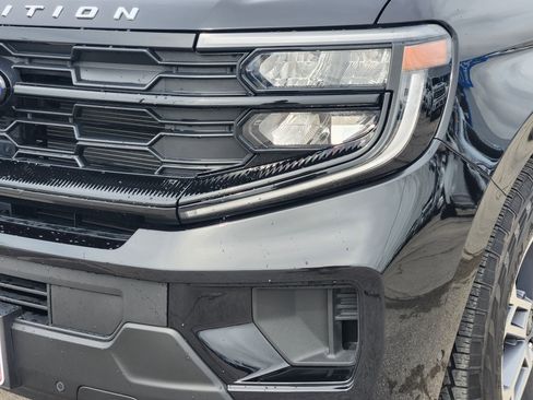 Certified 2025 Ford Expedition Active AWD/4WD image 8