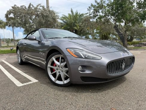 Used 2013 Maserati GranTurismo Convertible RWD image 1