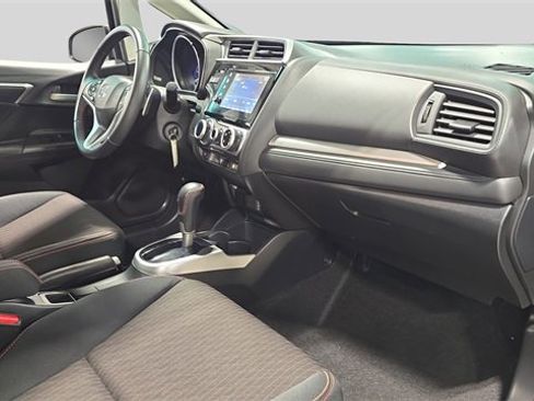 Used 2018 Honda Fit Sport image 13
