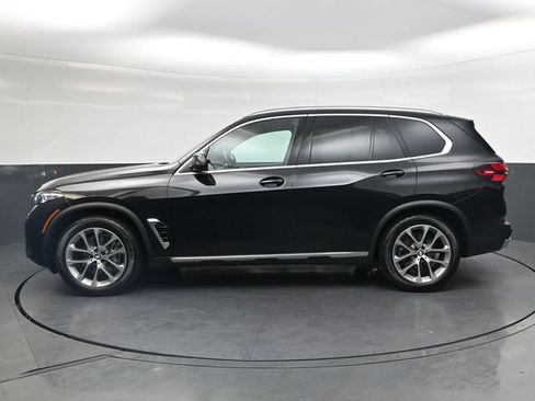 Used 2024 BMW X5 xDrive40i w/ Premium Package AWD/4WD image 9