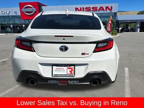 Used 2024 Toyota GR86 RWD image 4