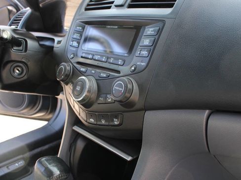 Used 2004 Honda Accord EX image 24