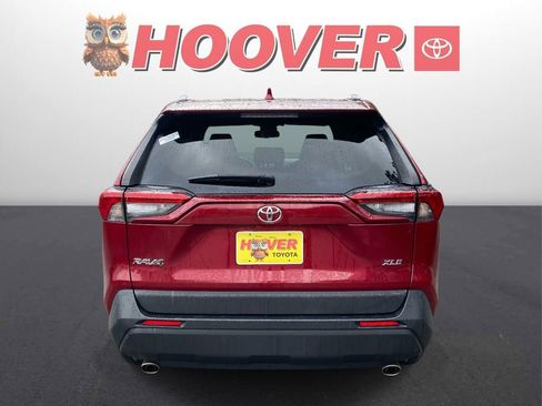 Used 2023 Toyota RAV4 XLE w/ Convenience Package image 3
