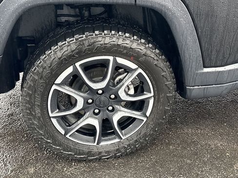 Used 2024 Jeep Compass Trailhawk w/ Trailer Tow Group image 10