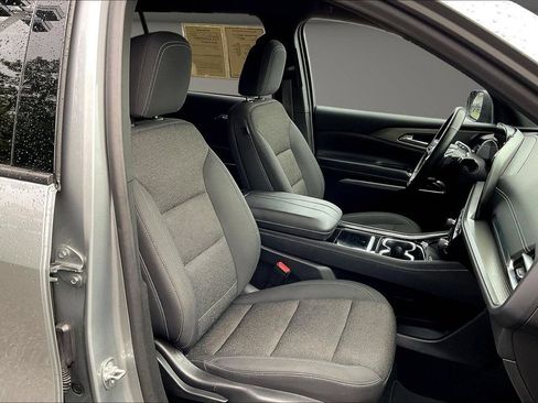 Used 2024 Chevrolet Traverse LT AWD/4WD image 34