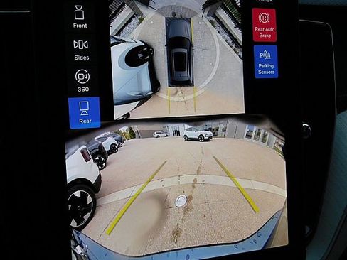 New 2026 Volvo XC60 B5 Ultra w/ Climate Package image 23