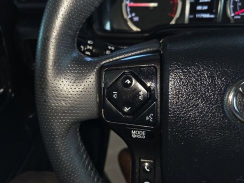 Used 2020 Toyota 4Runner Venture w/ Moonroof Package AWD/4WD image 16
