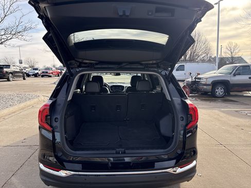 Used 2021 GMC Terrain SLT w/ Infotainment Package II image 14