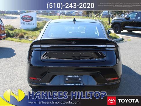 New 2026 Toyota Prius Plug-In Hybrid image 8