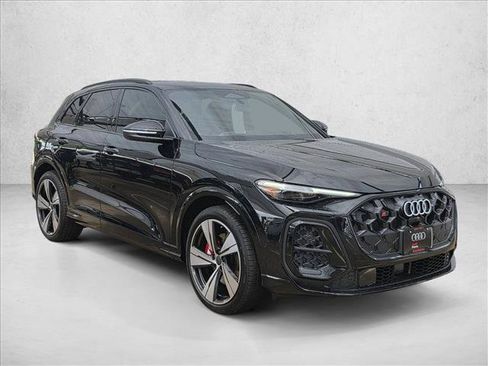 New 2026 Audi SQ5 Premium Plus AWD/4WD image 3