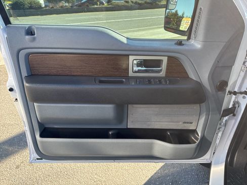 Used 2013 Ford F150 Lariat w/ Luxury Equipment Group image 25