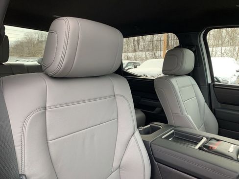 New 2026 Toyota Tundra SR5 image 17