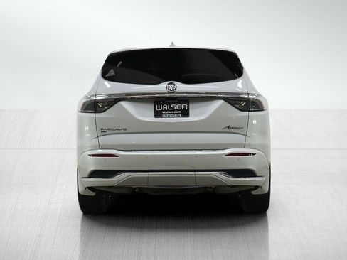 Used 2023 Buick Enclave Avenir w/ Avenir Technology Package AWD/4WD image 4