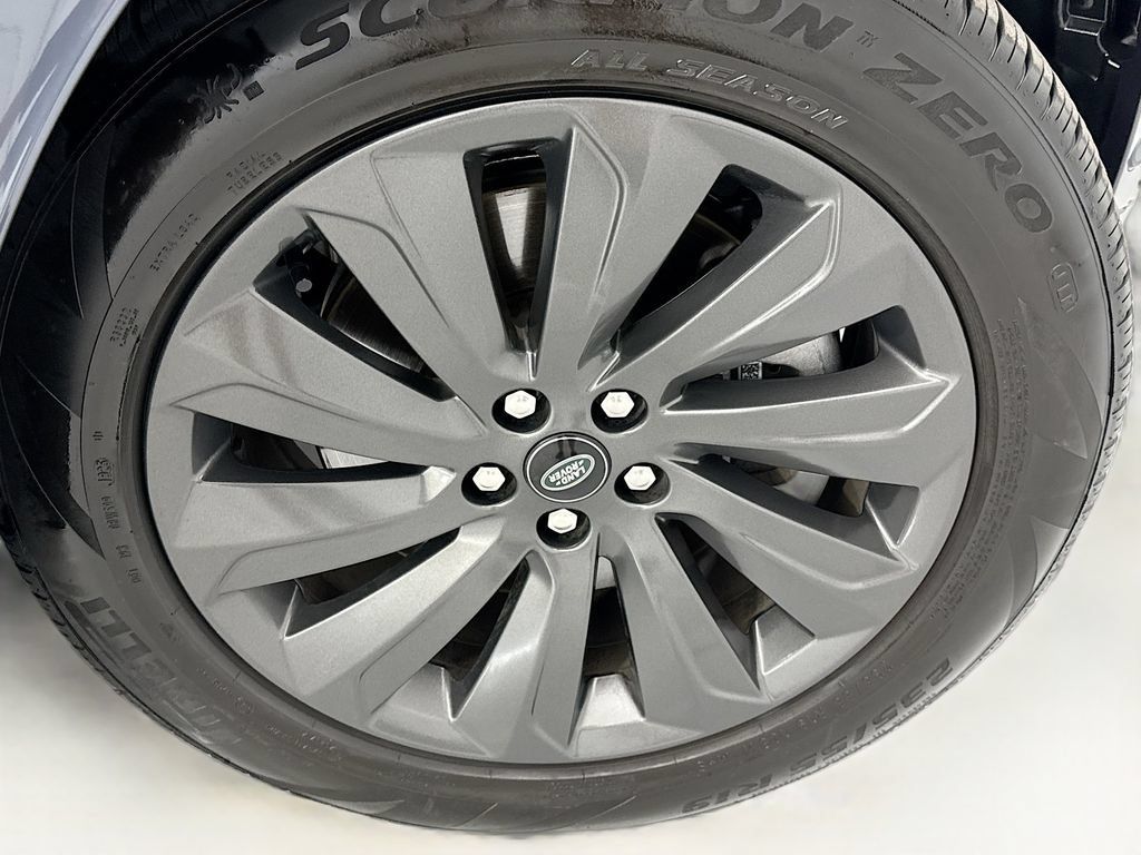Certified 2025 Land Rover Discovery Sport S AWD/4WD image 31