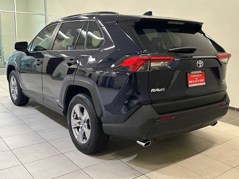 Used 2025 Toyota RAV4 XLE w/ Convenience Package image 6