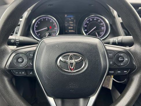 Certified 2018 Toyota Camry LE image 22