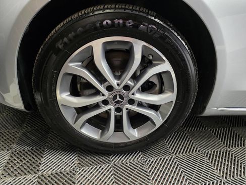 Used 2018 Mercedes-Benz C 300 4MATIC Sedan image 31