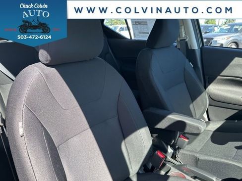 New 2025 Nissan Kicks Play S image 20