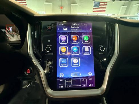 Used 2021 Subaru Outback Premium image 17