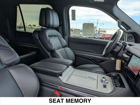 New 2026 Lincoln Navigator L Reserve w/ Jet Appearance Package AWD/4WD image 14