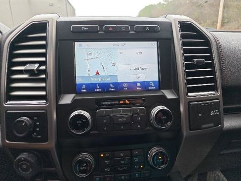 Used 2019 Ford F150 Platinum w/ Equipment Group 701A Luxury image 10