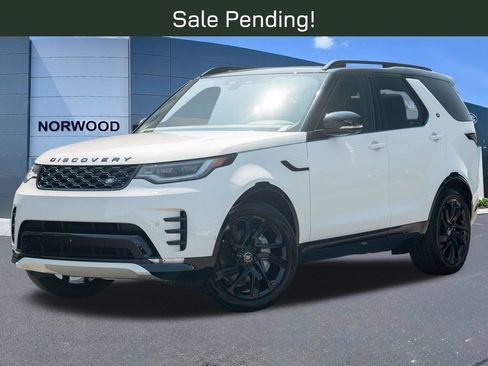 Certified 2025 Land Rover Discovery Dynamic SE AWD/4WD image 1