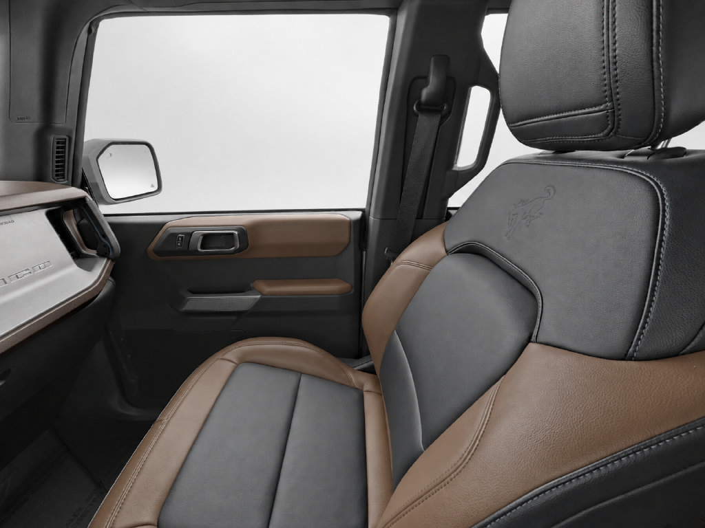 Used 2023 Ford Bronco Outer Banks AWD/4WD image 21