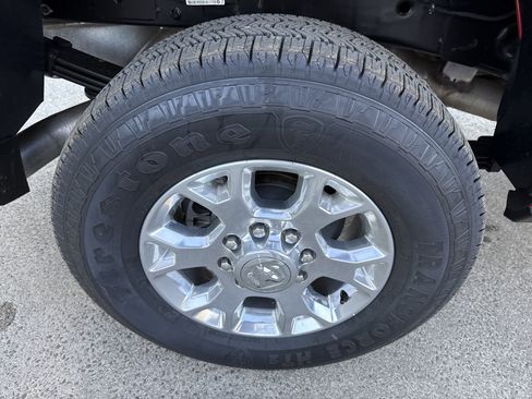 Used 2024 RAM 3500 Laramie image 17