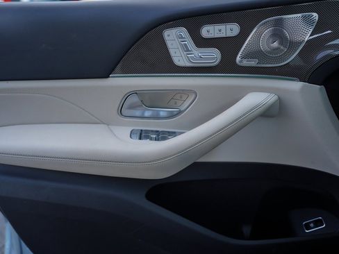 Used 2023 Mercedes-Benz GLE 450 4MATIC w/ AMG Line Exterior image 35