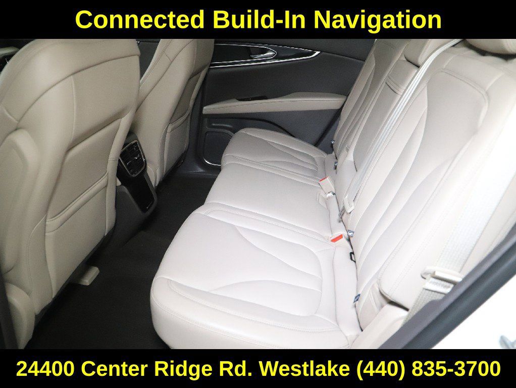 Used 2023 Lincoln Nautilus FWD w/ Premium Package image 14