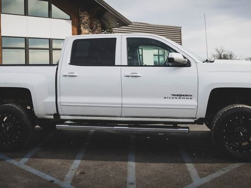 Used 2017 Chevrolet Silverado 1500 LT image 20