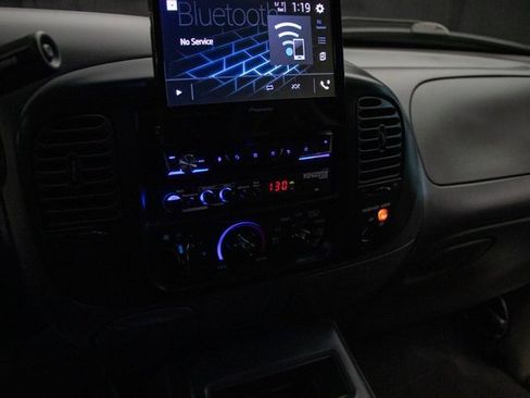 Used 2002 Ford F150 Lightning image 25