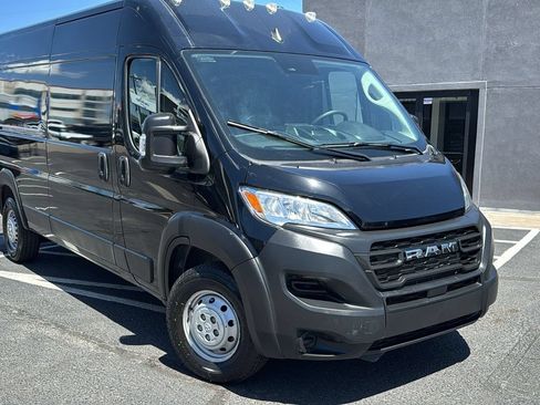 Used 2025 RAM ProMaster 2500 FWD image 1