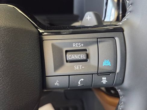 New 2026 Nissan Pathfinder Platinum FWD image 23