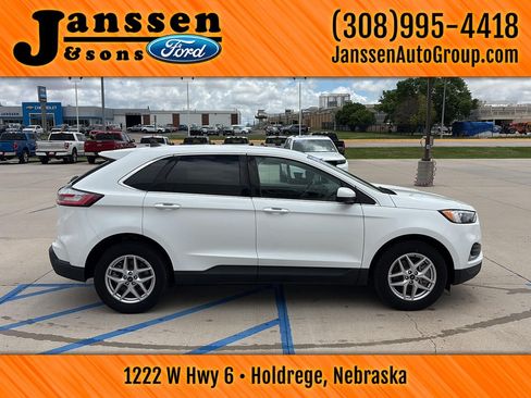 Used 2024 Ford Edge SEL AWD/4WD image 5