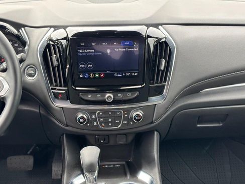 Certified 2023 Chevrolet Traverse LT FWD image 14
