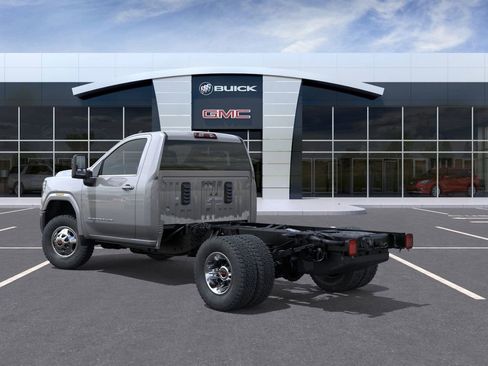 New 2026 GMC Sierra 3500 SLE w/ SLE Convenience Package AWD/4WD image 3