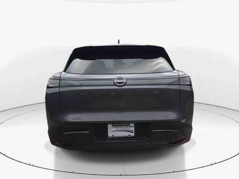 Used 2025 Nissan Murano SL AWD/4WD image 5