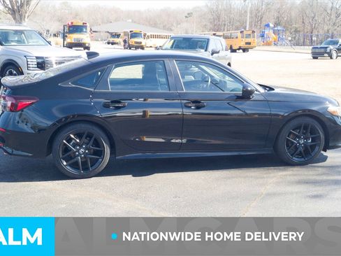 Used 2025 Honda Civic Sport image 4