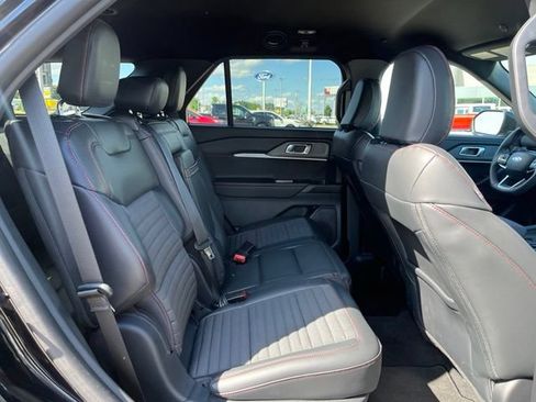 Certified 2025 Ford Explorer ST-Line RWD image 10