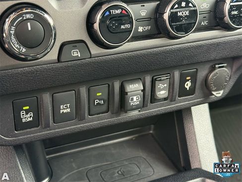 Used 2018 Toyota Tacoma TRD Off-Road image 22