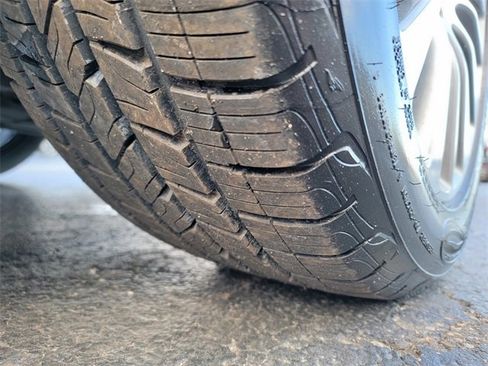 Used 2017 Lincoln MKC Reserve w/ Lincoln MKC Climate Package image 17